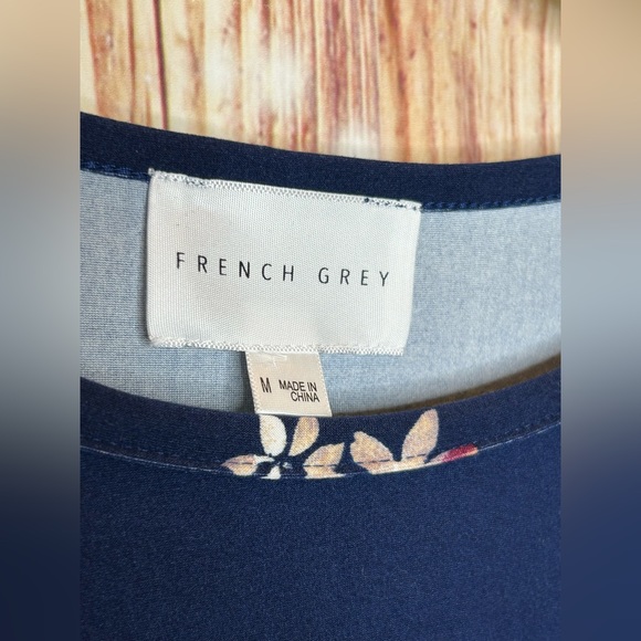 French Grey Navy Murphy Brushed Knit Dress Size Medium Elastic Cinched Waist NWT - Picture 7 of 8